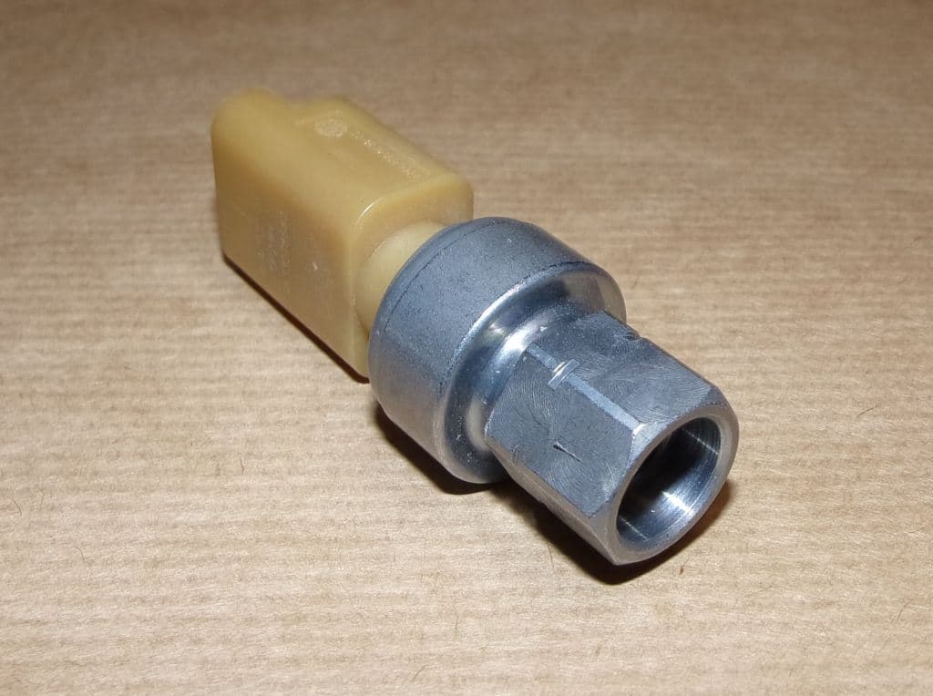 Tryckgivare Ac - Citroën C2/C5/C8, Peugeot 207/307 från Autofrance - bild 2