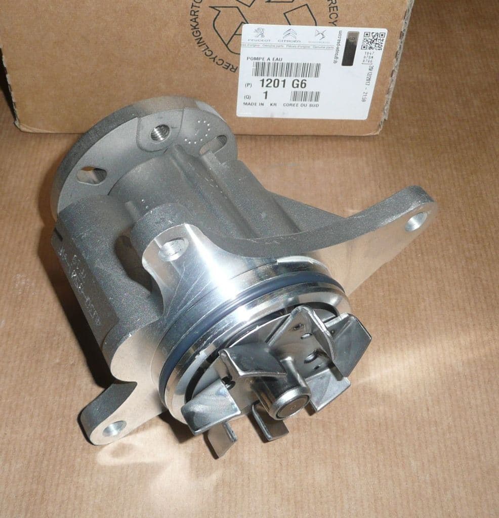 Vattenpump - Citroën C5 III/C6 P 407 2.7HDI från Autofrance