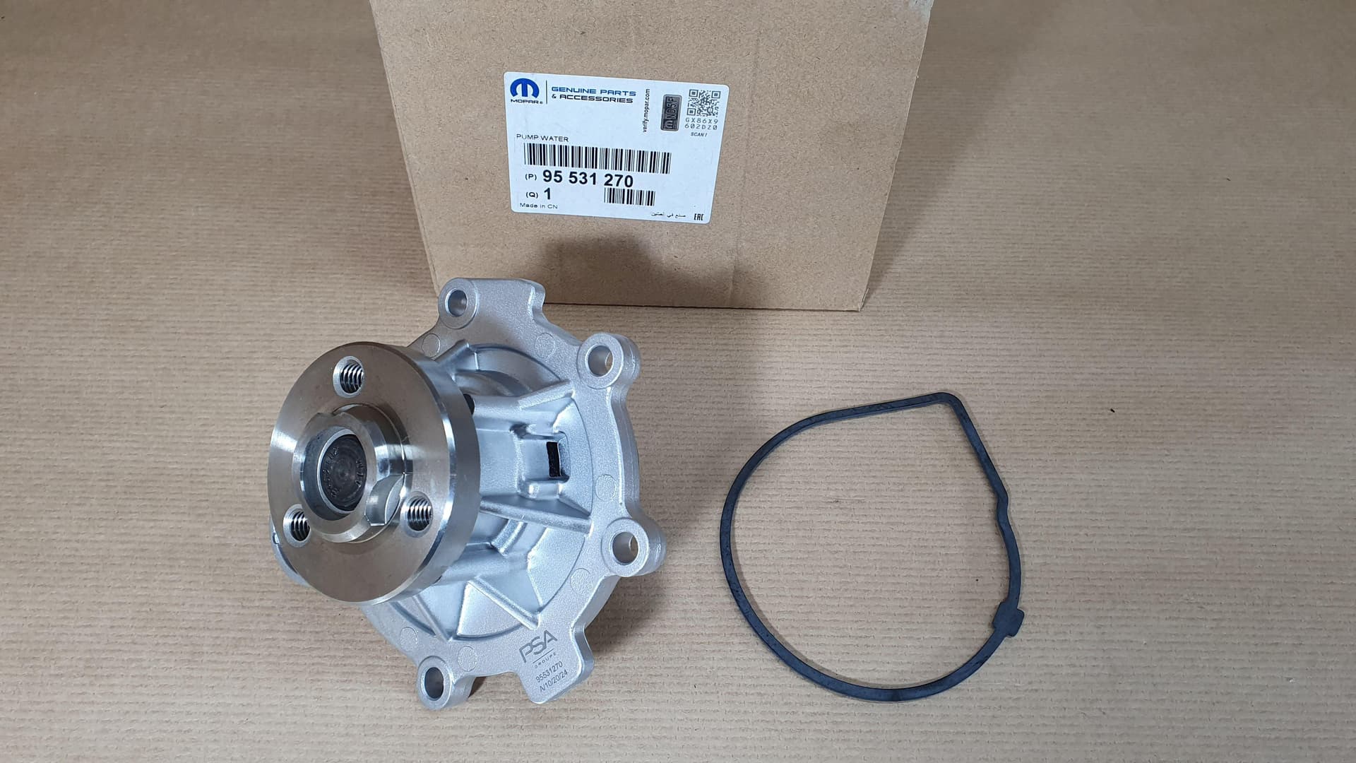 Vattenpump - Opel Astra H/j 1.6/1.8 från Autofrance