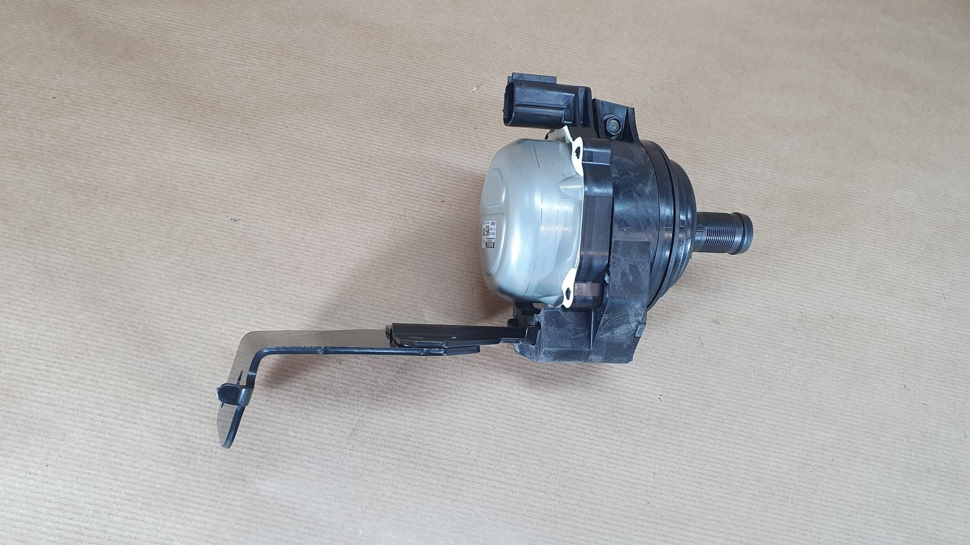 Vattenpump - Renault Master III 2.3DCI från Autofrance - bild 3