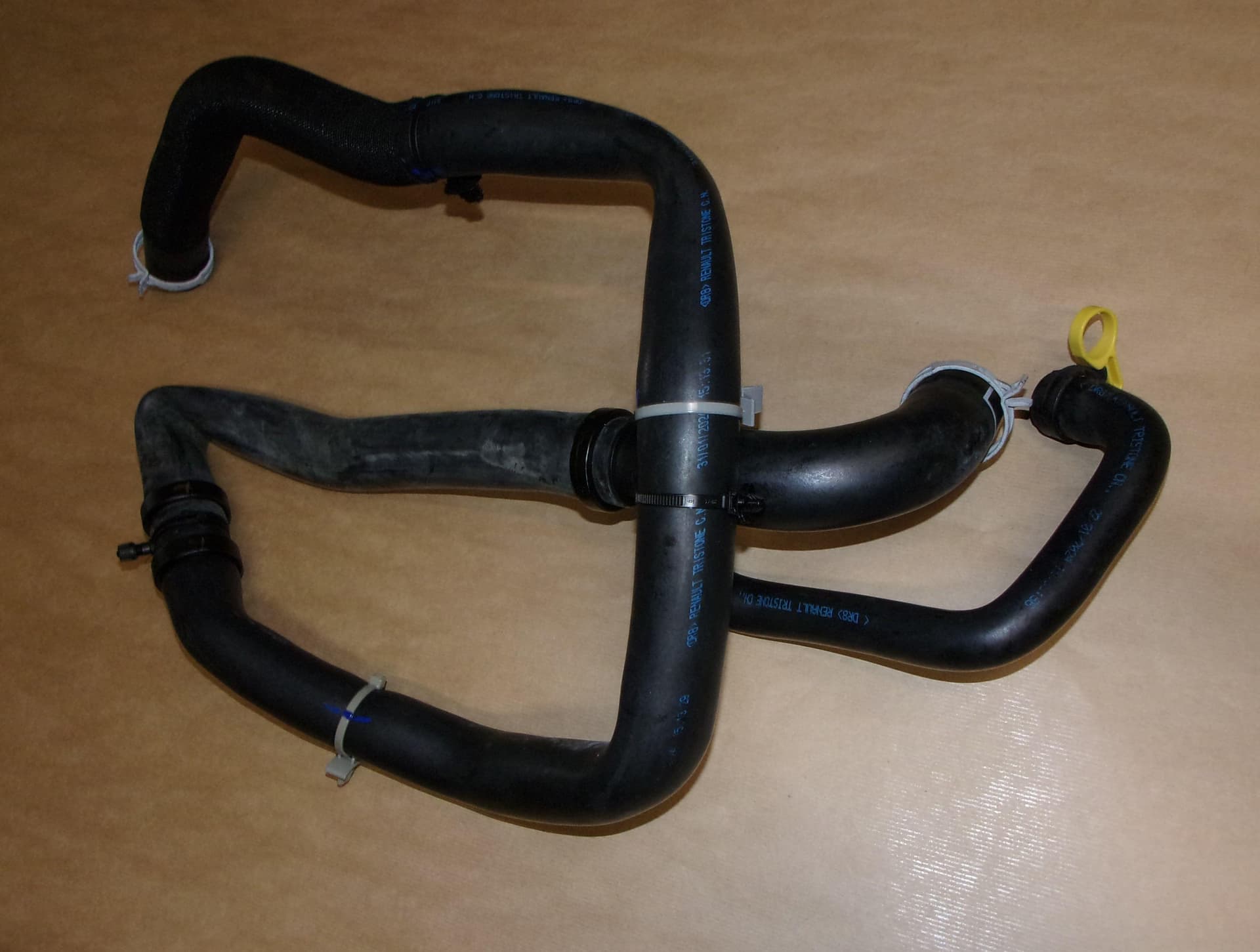 Vattenslang - Renault Master III 2.3DCI från Autofrance - bild 4