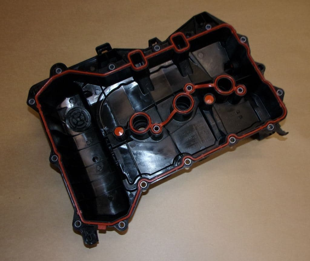 Ventilkåpa - Citroën C1/C3, Peugeot 108 1.2VTI från Autofrance - bild 2