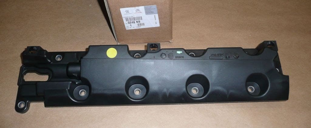 Ventilkåpa - Citroën C4/C5/C8 2.0 16V från Autofrance