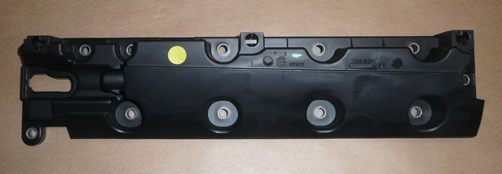 Ventilkåpa - Citroën C4/C5/C8 2.0 16V från Autofrance - bild 2