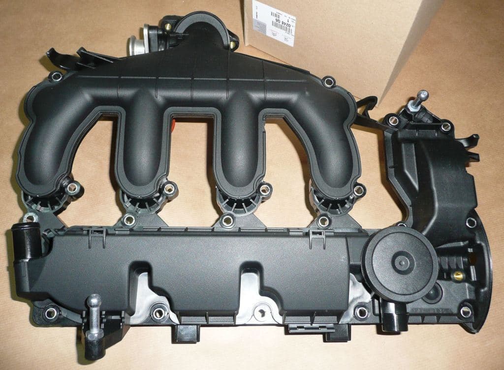 Ventilkåpa - Citroën C4/C5 P 308/407 2.0HDI från Autofrance