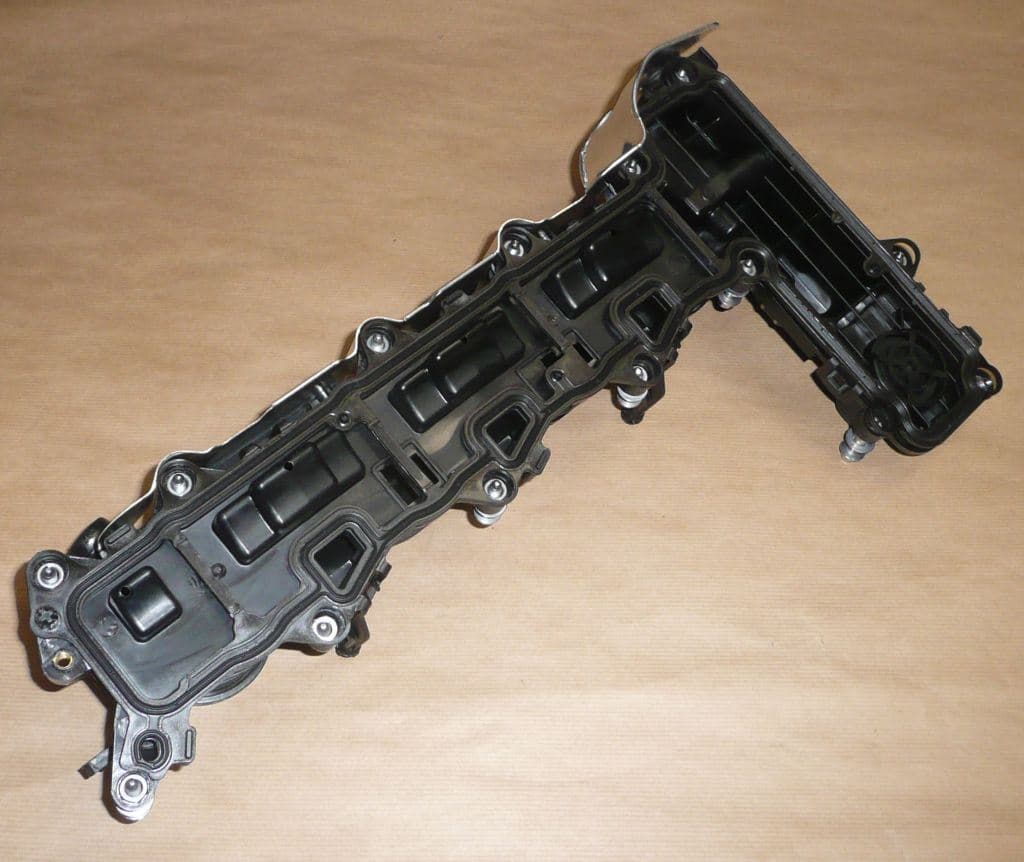 Ventilkåpa Motor - Citroën C4/P308 2.0HDI från Autofrance - bild 4
