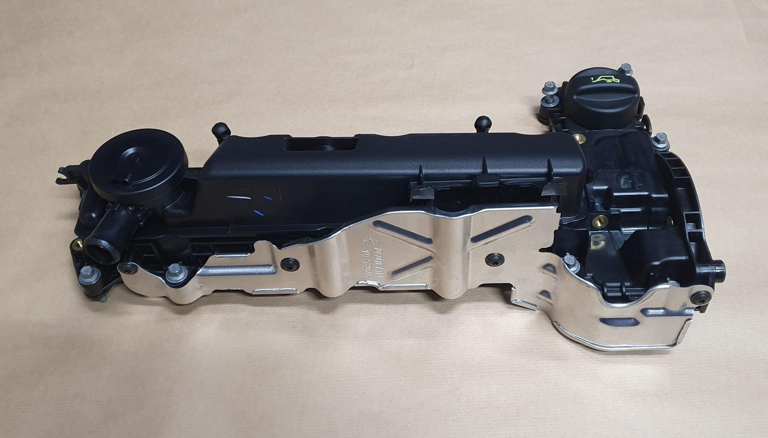 Ventilkåpa Motor - Citroën C4/P308 2.0HDI från Autofrance - bild 4