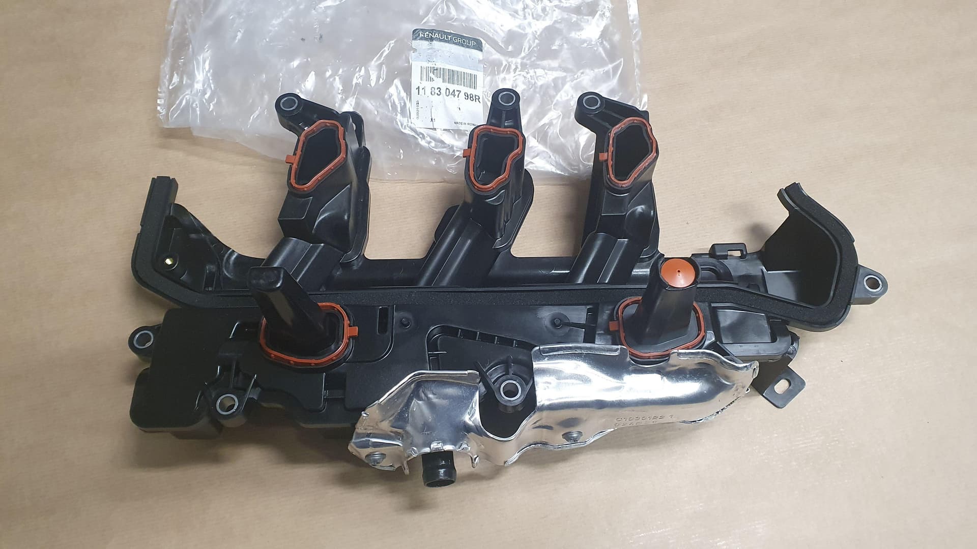Ventilkåpa - Renault Master III 2.3DCI från Autofrance