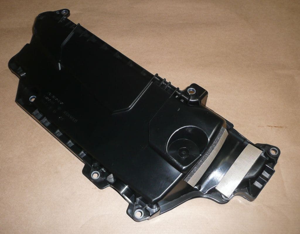 Ventilkåpa - Renault Megane III 2.0DCI från Autofrance