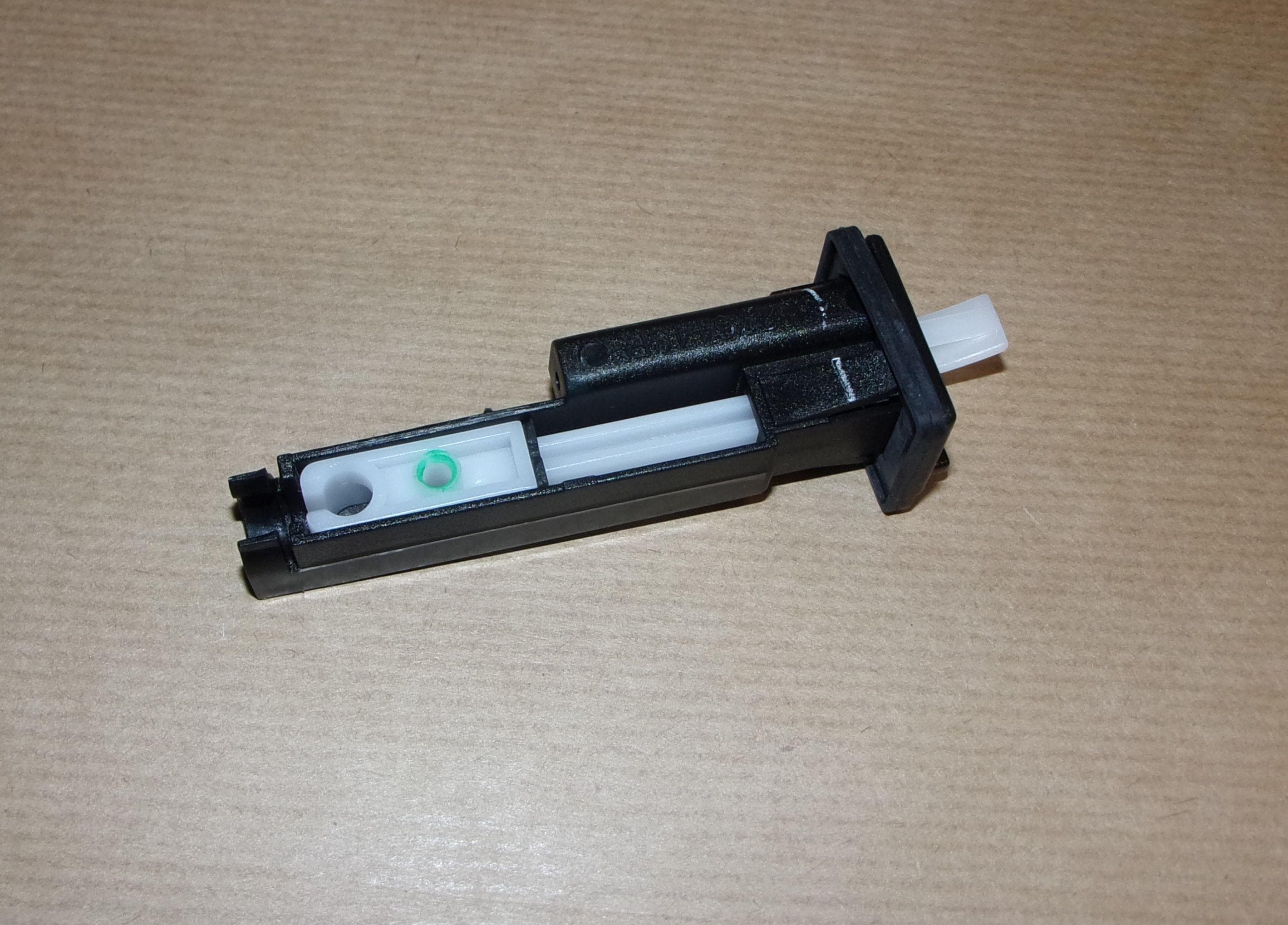 Zamek Påfyllning Bränsle R Arkana från Autofrance - bild 2