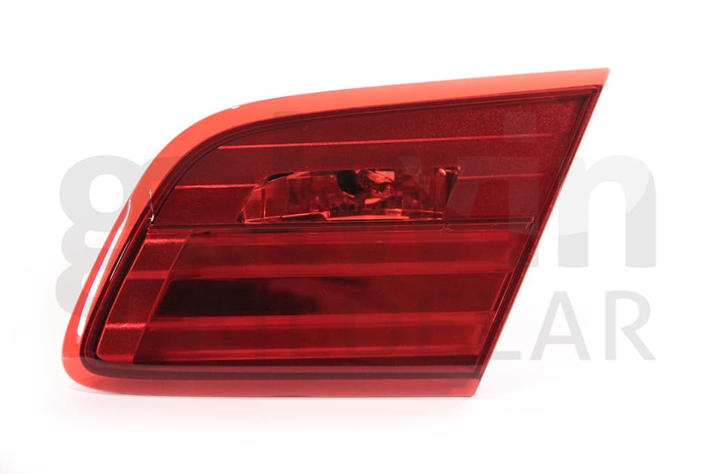 Baklykta inre hö, med LED, utan lamph. Coupé 03/2010- — Höger, inre från Galwin