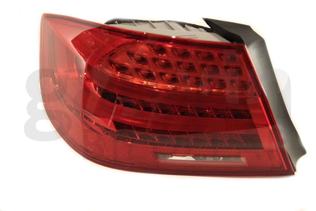 Baklykta yttre vä, full-LED -03/2018 — Vänster, yttre från Galwin