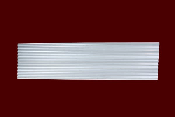 Golvplåt bak 150x37.5cm 0.8mm från Galwin
