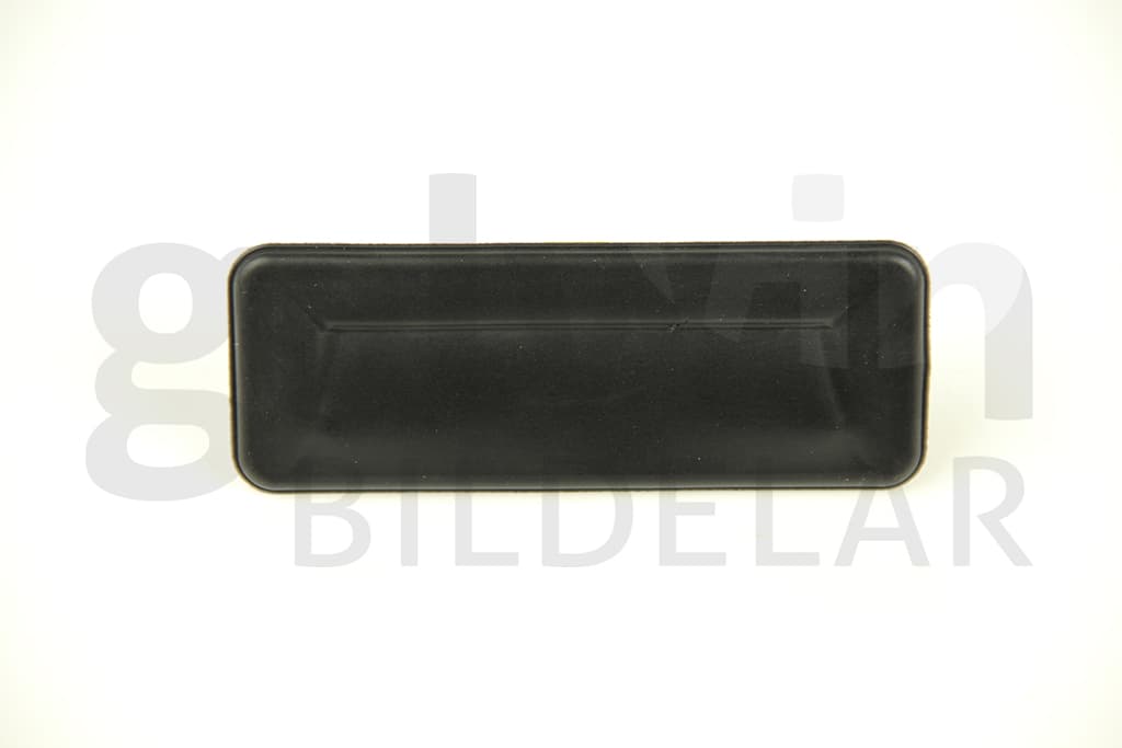 Tryckknapp för öppning baklucka