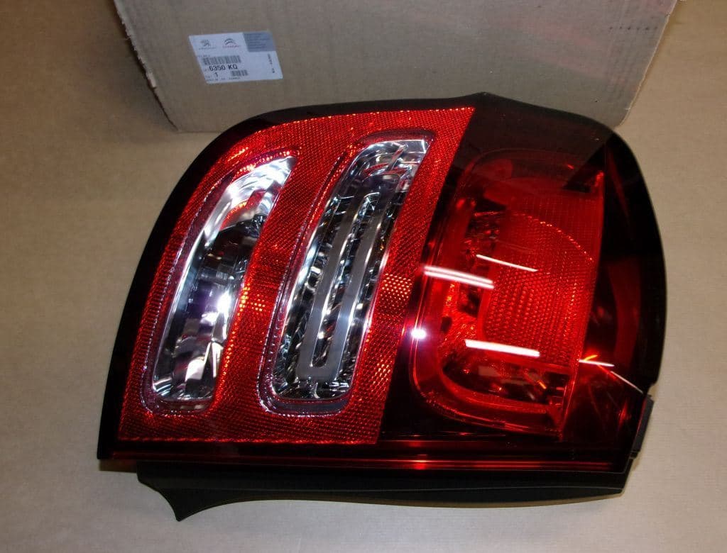 Bakljus - Citroën C3 III vänster