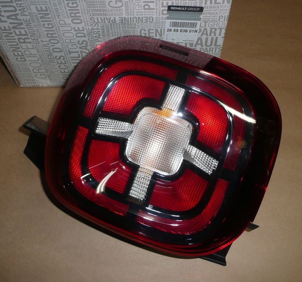 Bakljus - Dacia Duster II höger