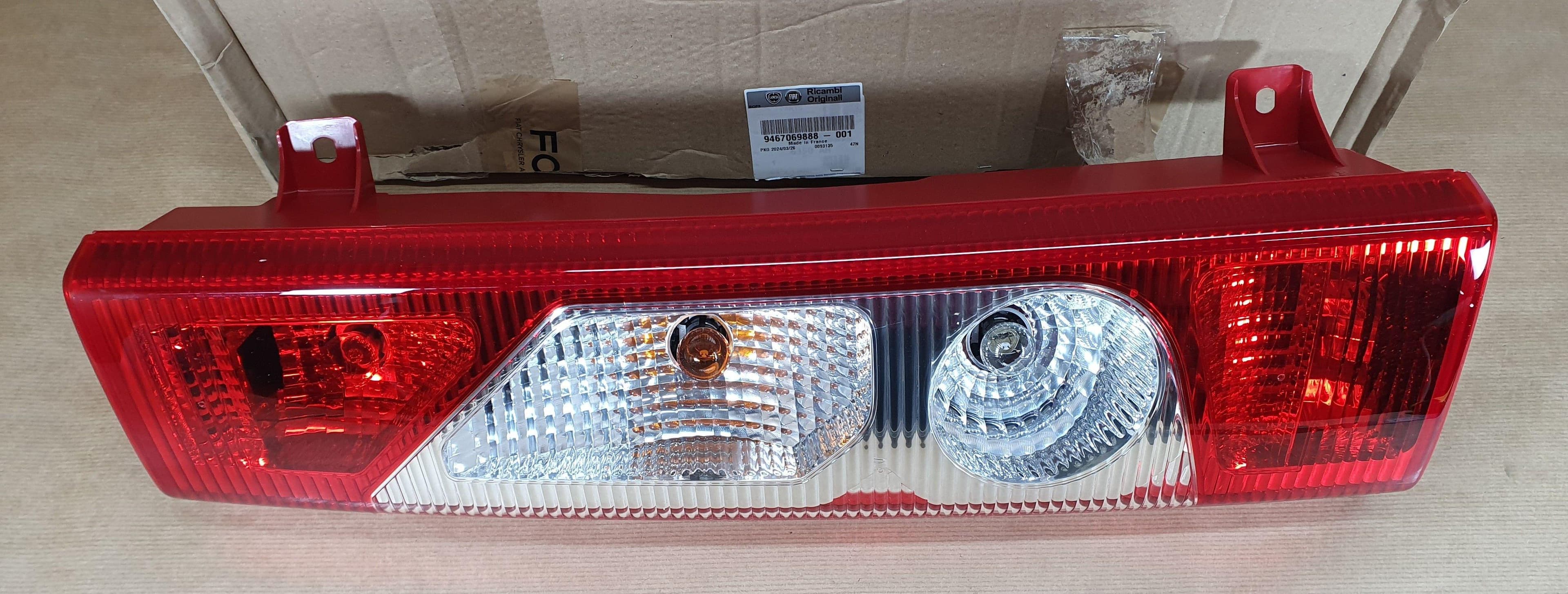 Bakljus - Fiat Scudo höger