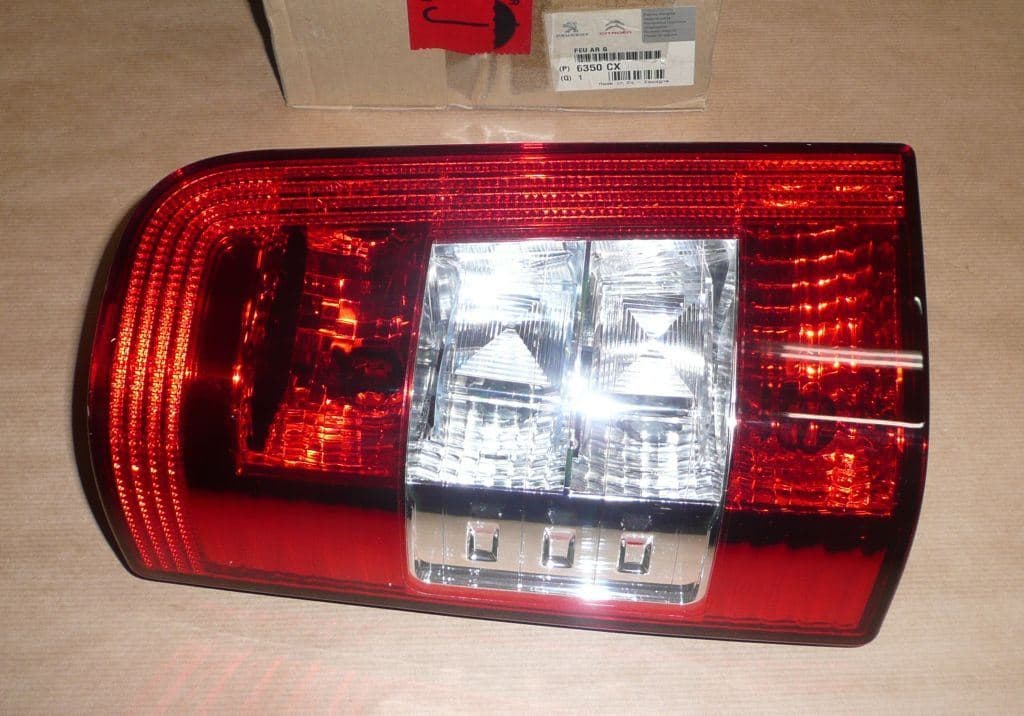 Bakljus Komplett - Citroën Berlingo II vänster
