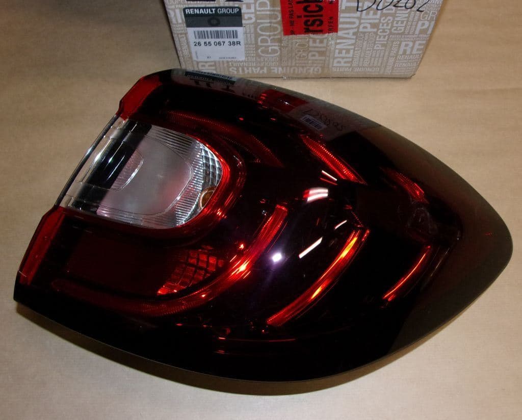 Bakljus - Renault Captur höger Lift 16-20