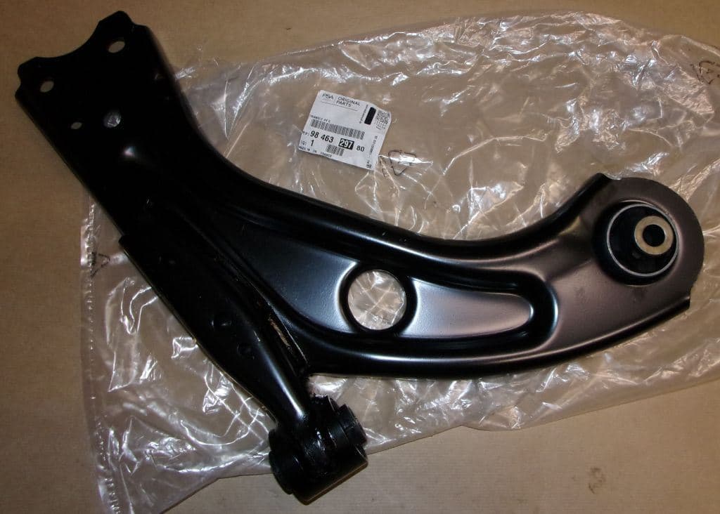 Bärarm hö fram utan kulbult — Nedre från Galwin