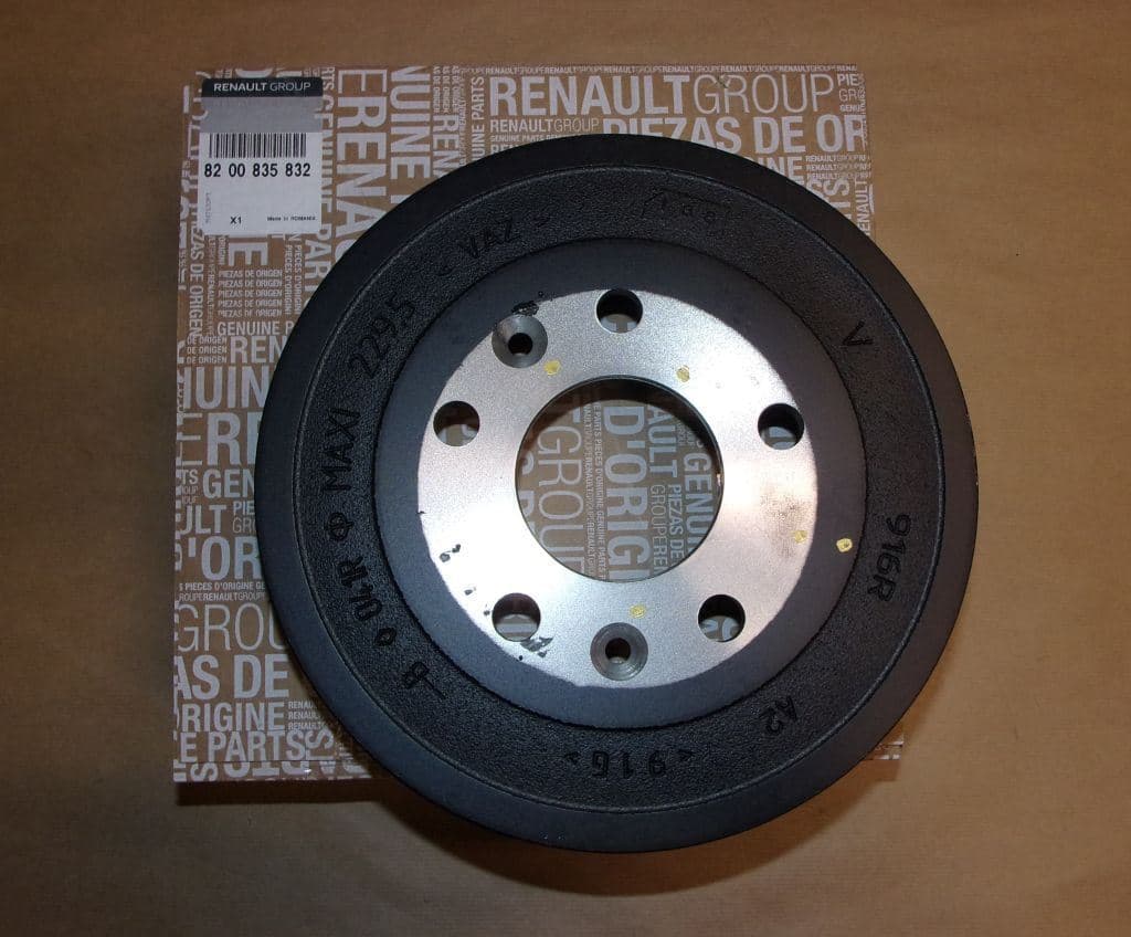 Bromstrumma - Renault Arkana/Captur/Duster I/II