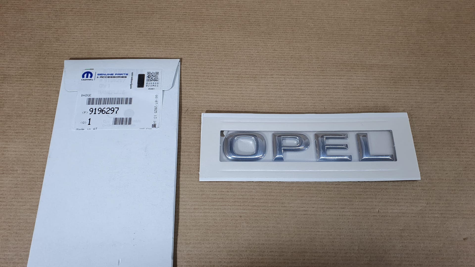 Emblem - Opel Corsa C, Bak från Autofrance