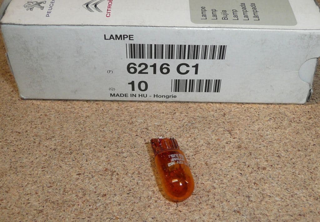 Glödlampa - 12V-WY5W från Autofrance