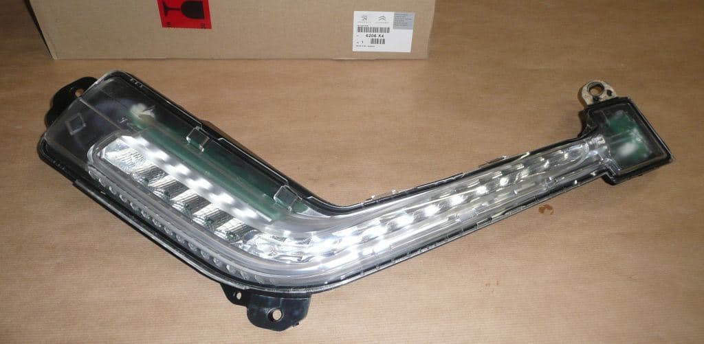 Led-varselljus - Peugeot 308 höger