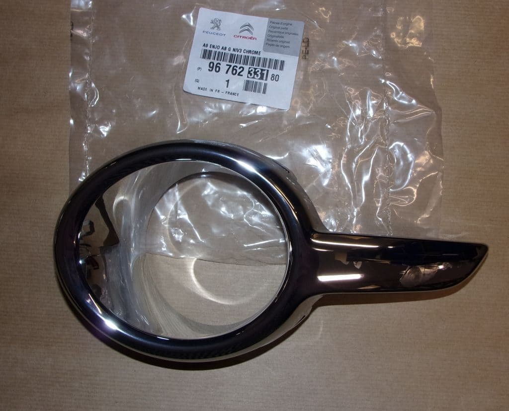 Ohöger Halogenu P 208 Vänster - Fattning Halogen P 208 vänster från Autofrance