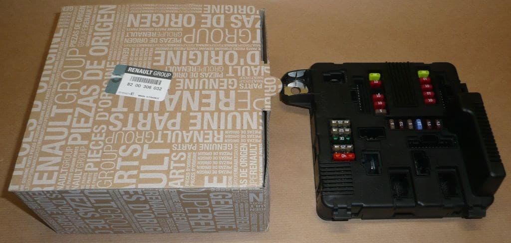 Säkringsdosa - Renault Scenic II från Autofrance