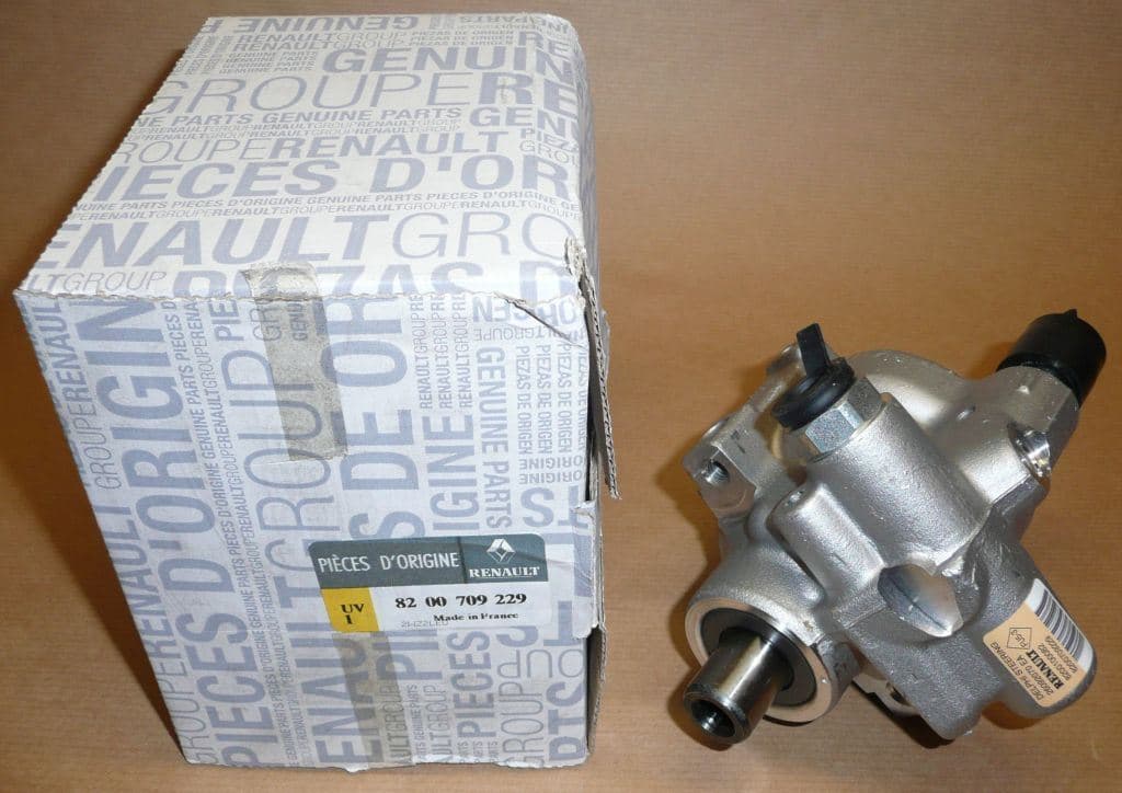Servostyrningspump - Renault Laguna II 1.9DCI från Autofrance
