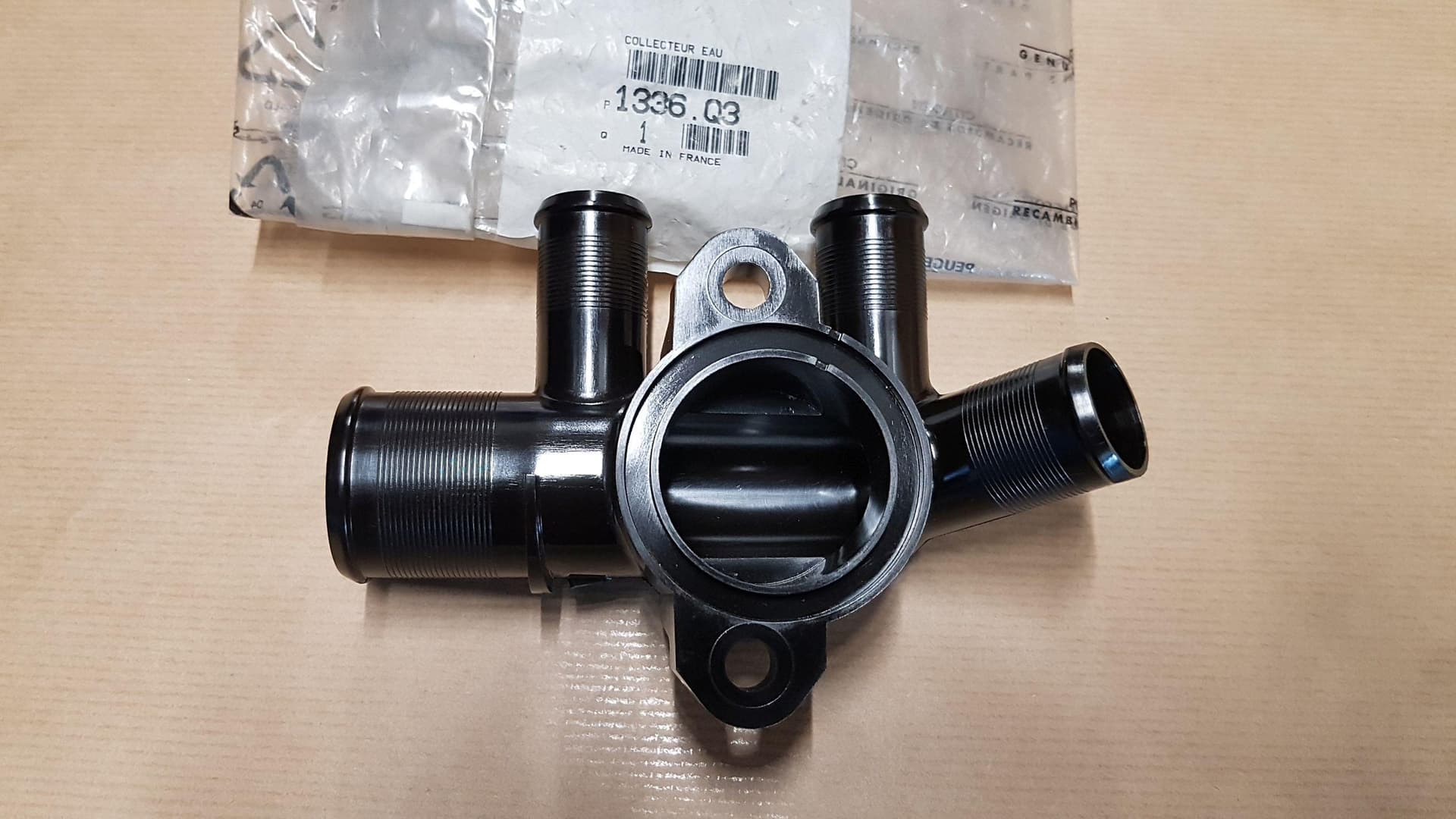 Termostathus - 1.9D DW8 från Autofrance