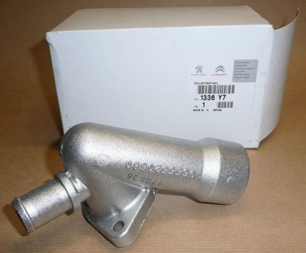 Termostathus - Citroën C4/C5/P307 2.0HDI från Autofrance