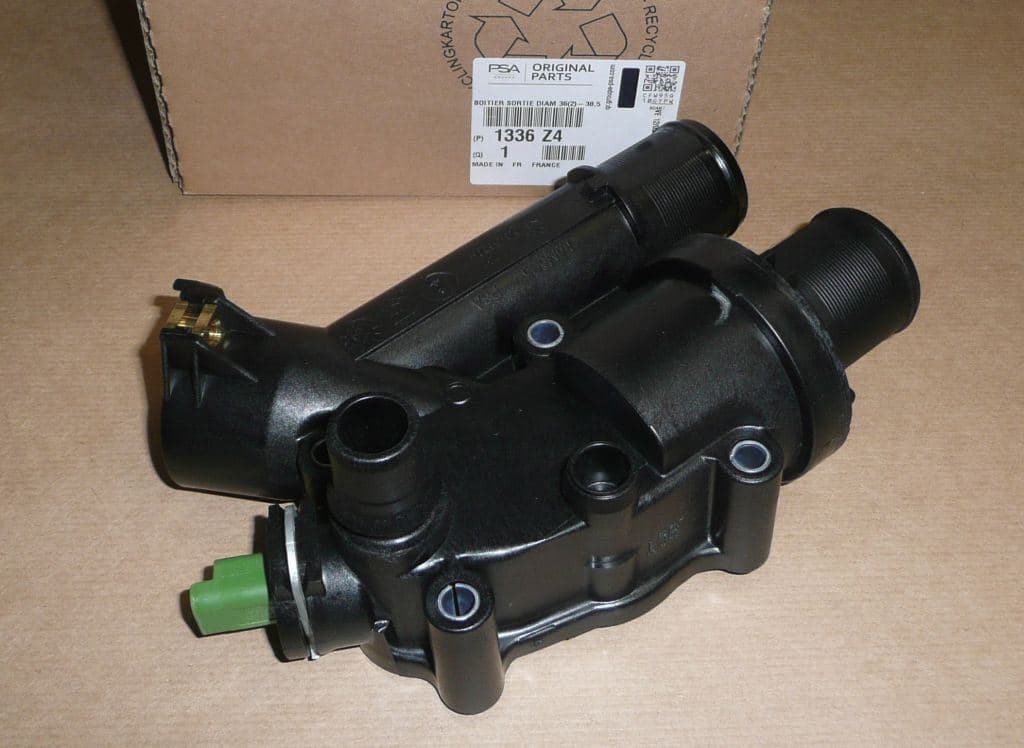 Termostathus - Citroën C5/C6, Peugeot 407 2.2HDI från Autofrance