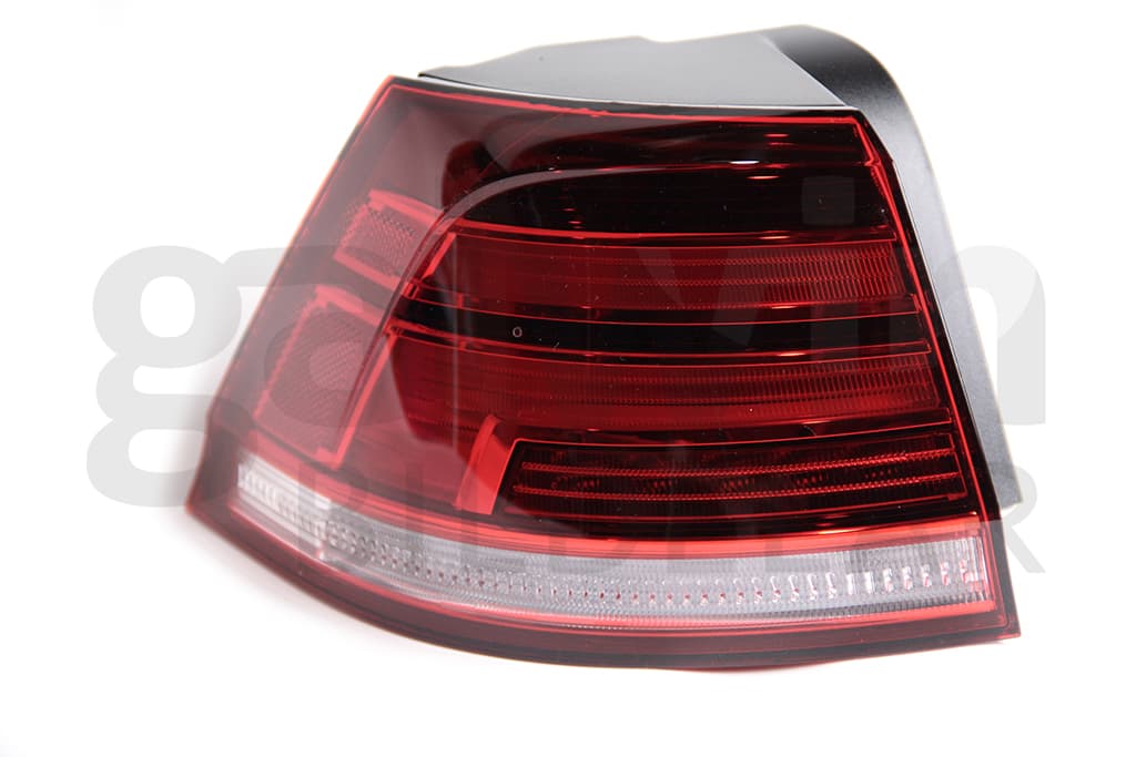 Baklykta LED vä yttre kombi 03/2017-
