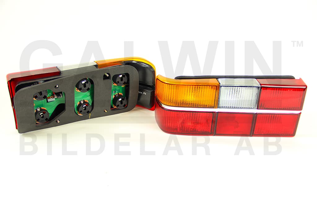 Baklykta Sedan med kromad list* från Galwin