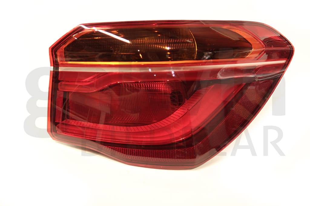 Baklykta yttre hö, med LED, med lamphållare — Höger, yttre från Galwin