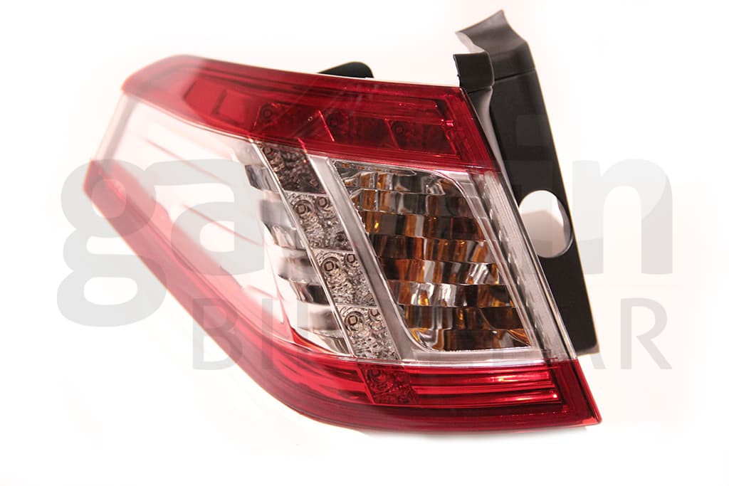 Baklykta yttre vä, med LED, kombi, med lamphållare från Galwin
