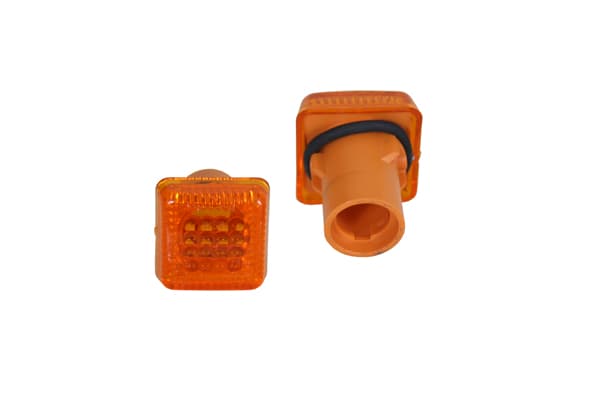 Sidoblinkers vä/hö gul fyrkantig — Båda sidor från Galwin