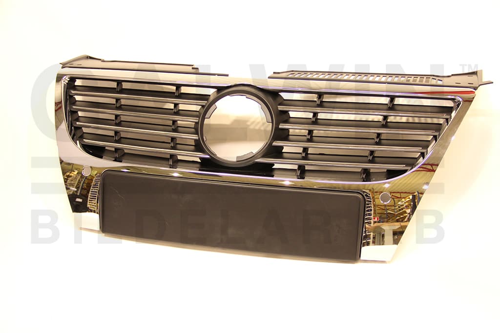 Kylargrill med kromlist för parkeringsgivare, för 150mm emblem från Galwin