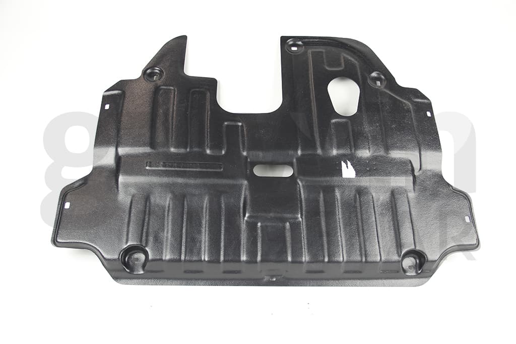 Hasplast/stänkskydd under motor diesel