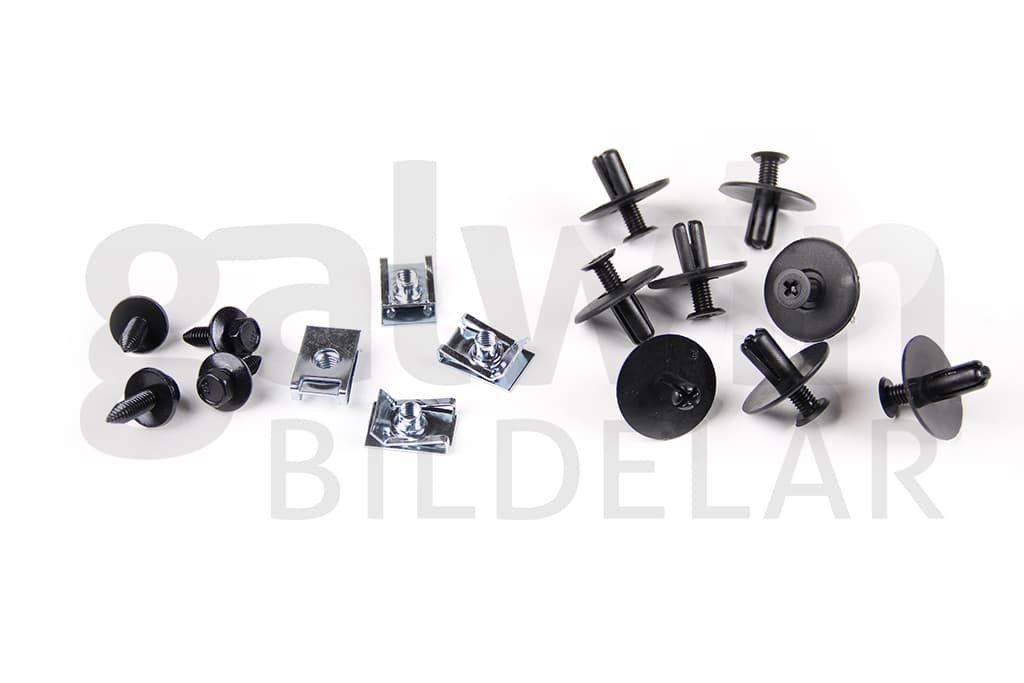 Monteringssats för hasplast under motor