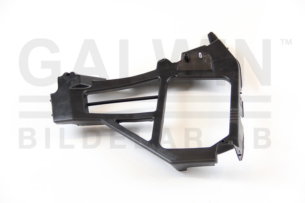 Stötfångarfäste bak hö H/B — Bakaxel, höger från Galwin